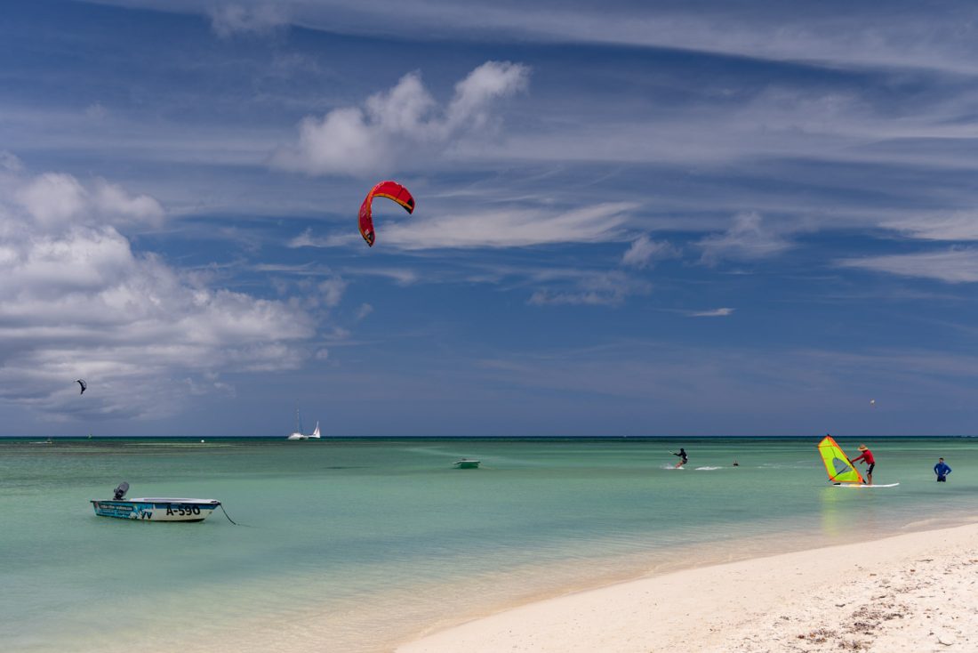 Kitesurfen bij Hadicurari